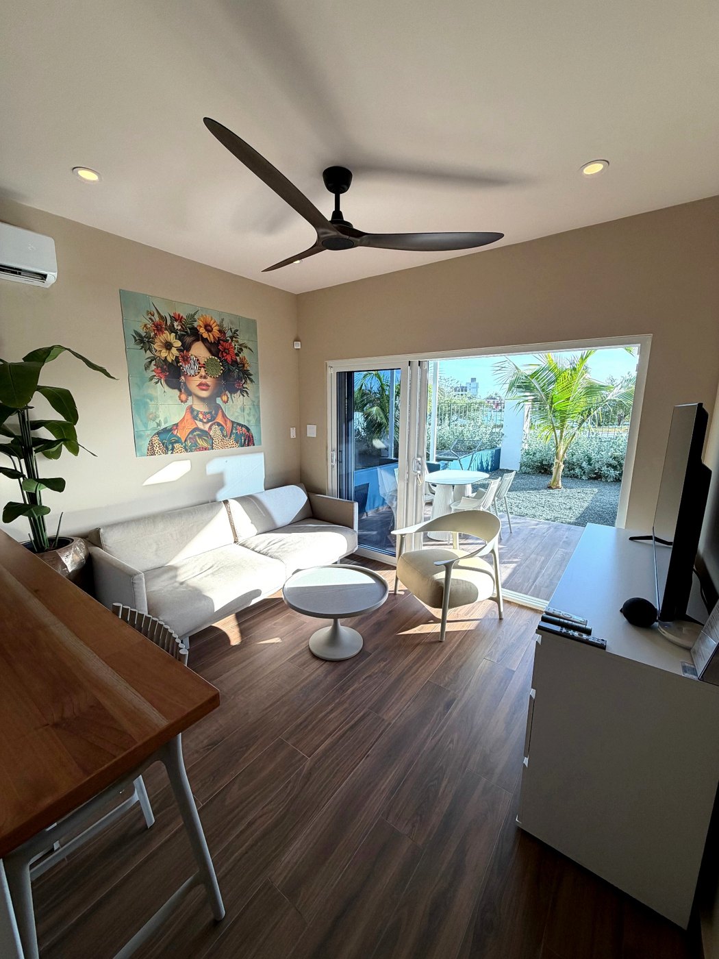 Waaigat Lagoon studio living space
